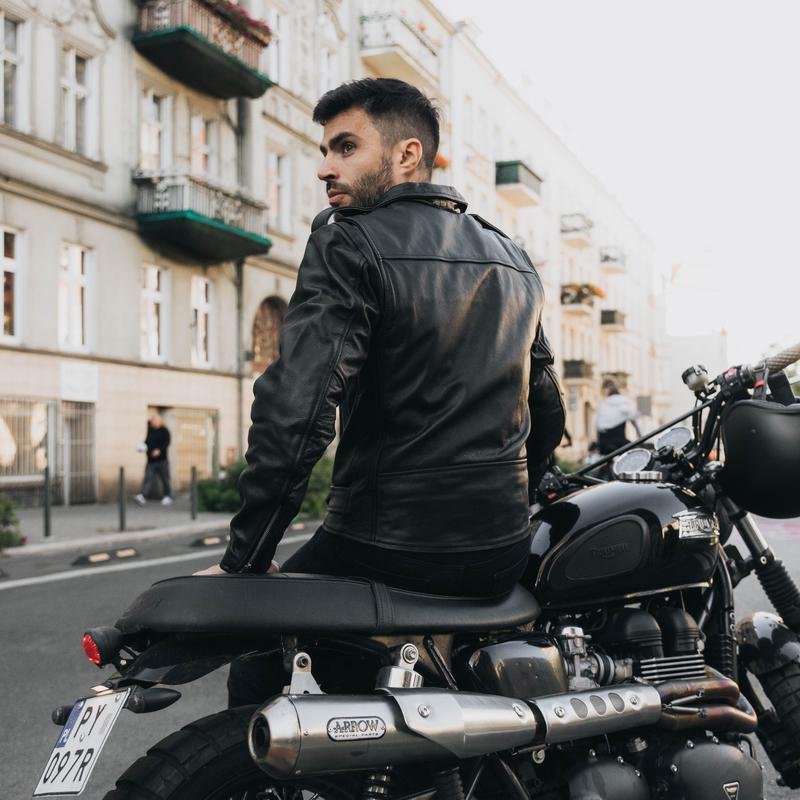 Křivák na motorku TXR Brando – foto 5